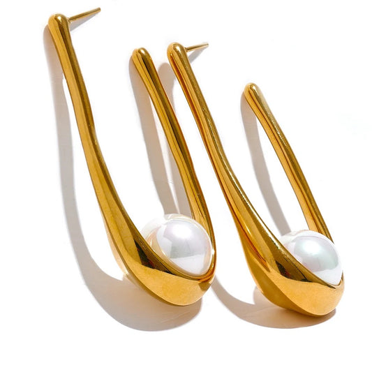 18k Gold Plated Pearl Swoop Earring