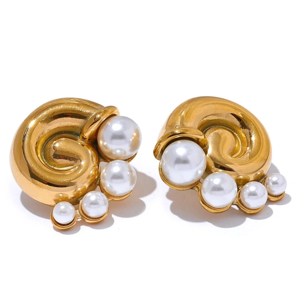 18k Gold Plated Pearl Swirl Earring