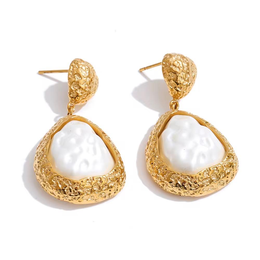 The Petra Earring