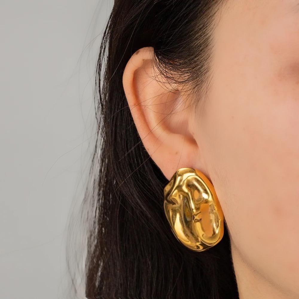 Oval Hammered Gold Plated Earring