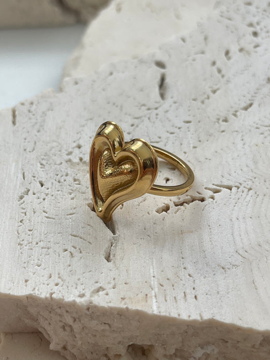 Amore Ring